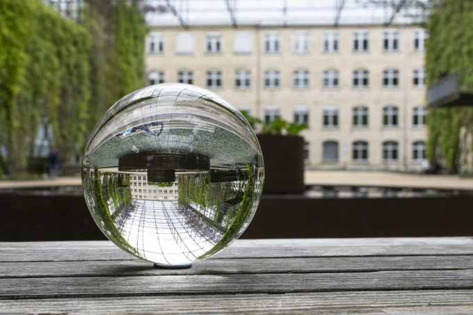 Peter Jenni Lensball5
